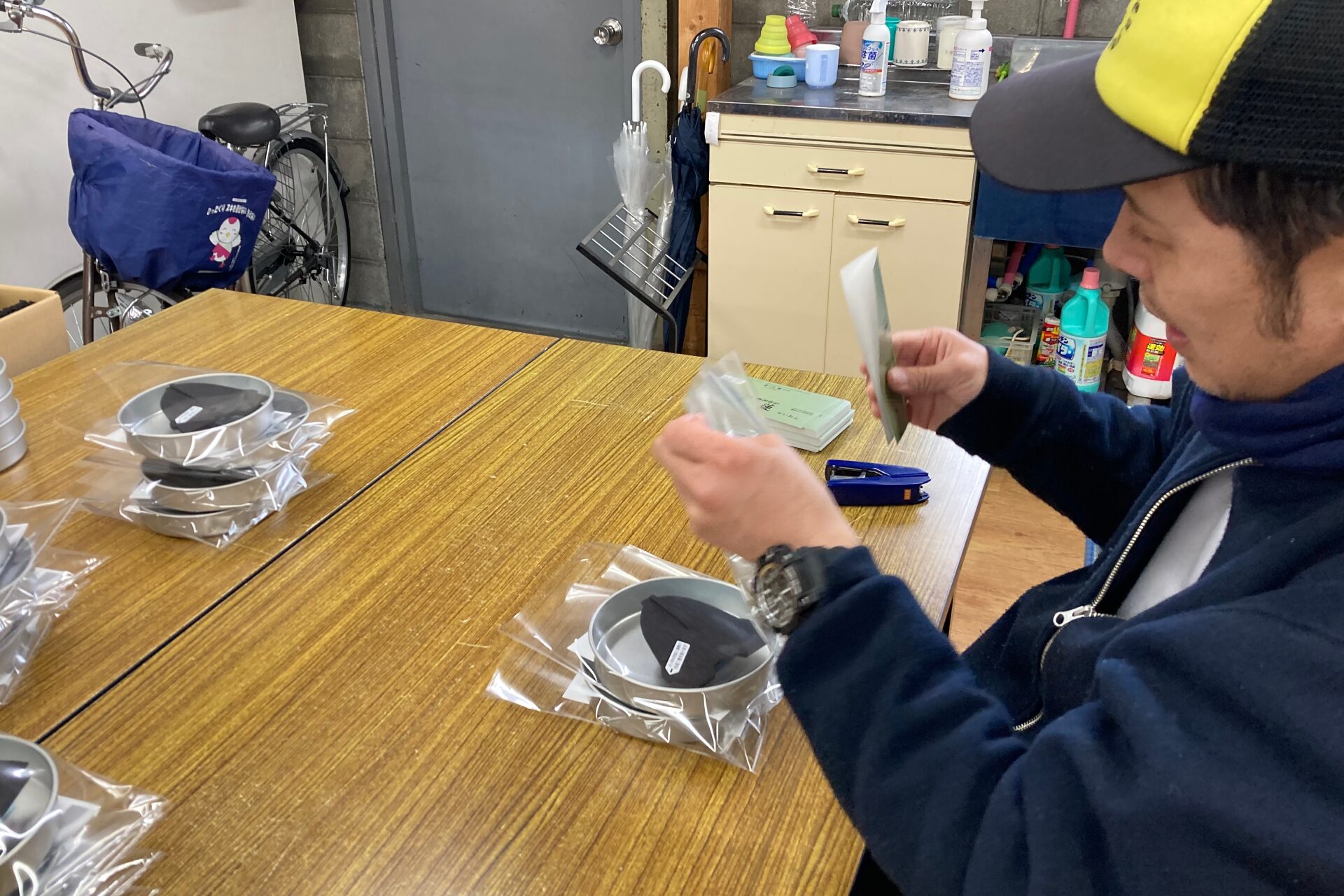 渦巻線香袋詰め